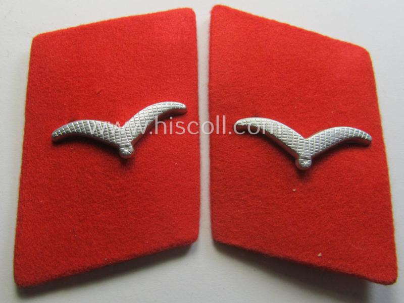 Superb - fully matching and 'virtually mint'! - pair of WH (Luftwaffe) bright-red-coloured, EM- (ie. NCO-) type collar-patches (ie. 'Kragenspiegel') as was intended for usage by a member within a: 'Flak-Artillerie'-regiment ie. unit