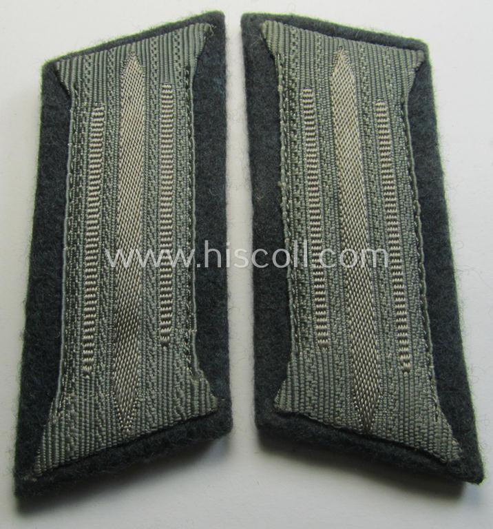 Superb - and matching! - pair of WH (Heeres) mid-war-period- and/or: 'standard-issue'-pattern WH (Heeres) collar-tabs (or: 'Einheitskragenspiegel') being of the 'generic-pattern' (that come pre-mounted onto a green-coloured, woolen-based background)