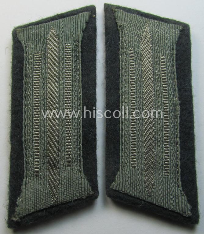 Superb - and matching! - pair of WH (Heeres) mid-war-period- and/or: 'standard-issue'-pattern WH (Heeres) collar-tabs (or: 'Einheitskragenspiegel') being of the 'generic-pattern' (that come pre-mounted onto a green-coloured, woolen-based background)