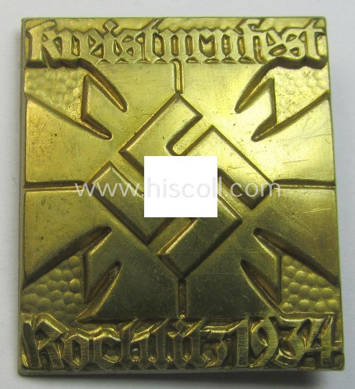 Unusual, 'Deutscher Turnerbund'-related 'tinnie' being a non-maker-marked example depicting the typical 'DTB'-logo, swastika and text that reads: 'Kreisturnfest - Rochlitz - 1934'