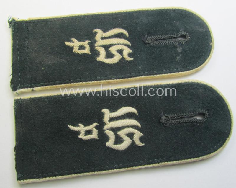 Superb - and/or fully matching! - pair of WH (Heeres), early-war-period (ie. 'M36'- ie. 'M40'-pattern) EM-type 'cyphered' shoulderstraps for a: 'Soldat der Infanterie-Truppen u. Mitglied des Unteroffiziersschule Posen'