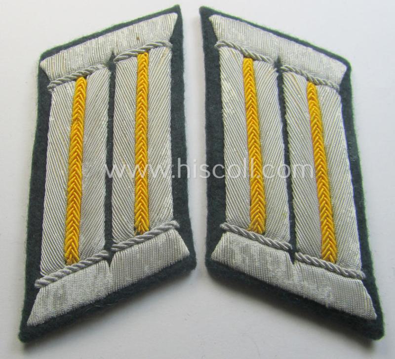 Fully matching pair of WH (Heeres) officers'-type collar-tabs (ie. 'Kragenspiegel für Offiziere') as piped in the golden-yellow-coloured branchcolour as was intended for usage by an: 'Offizier der Kavallerie o. Aufklärungs-Truppen'