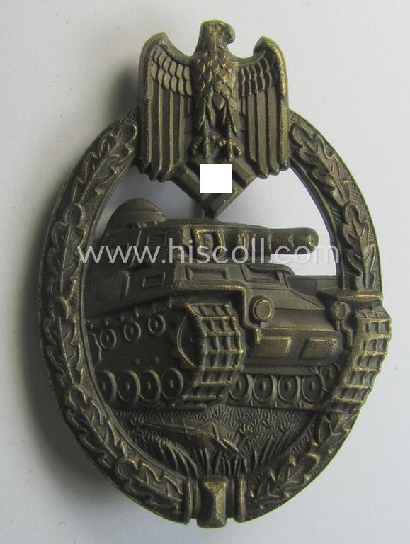 Superb - and scarcely encountered! - example of a: 'Panzerkampf-Abzeichen in Bronze' being a non-vaulted, typical 'solid-back', maker- (ie. 'FLL 43'-) marked- (and/or: zinc- ie. 'Feinzink'-) based example by the: 'Friedrich Linden'-company