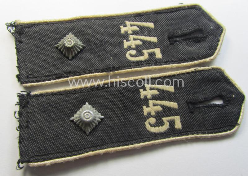 Superb - fully matching albeit clearly used! - white-piped, so-called: 'Reiter-HJ' (ie. 'HJ-Streifendienst') shoulderstrap-pair for a: 'HJ-Kameradschaftsführer' who was attached to the: 'Bann 445' (445 = 'Bann Hoya')