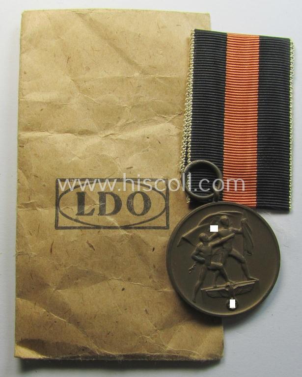 WH Czech occupation-medal '1 October 1938' that comes stored in its 'L/52'-marked, 'Zellstoff'-based 'LDO'-type pouch