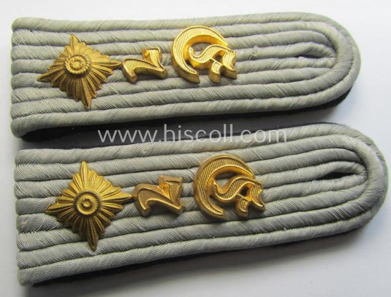 Pair of WH (Heeres), 'cyphered' officers'-type shoulderboards: 'Oberleutnant u. Mitglied des Eisenbahn-Pioniere-Abtlgs. 7'