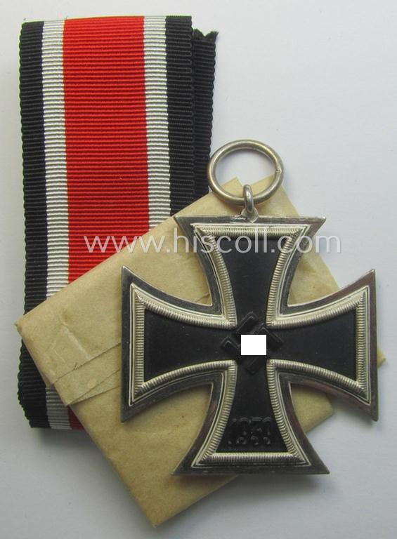 'Eisernes Kreuz II. Klasse' being a non-maker-marked example by: 'Wächtler & Lange'