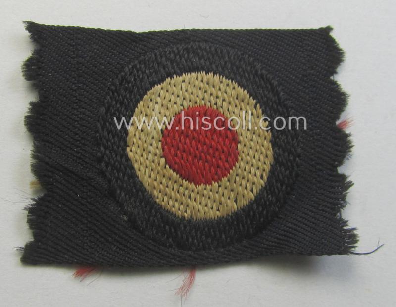 WH (Heeres ie. 'Panzer') 'standard-issue'-pattern side-cap-cocarde (ie. 'Kokarde für Panzer-Schiffchen') as executed in: 'BeVo'-weave pattern