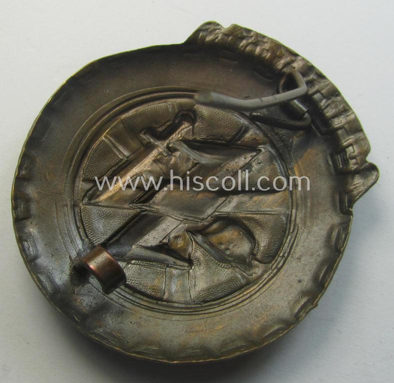 Dutch-produced- and/or N.S.K.K.- (ie. Dutch-volunteer-) related commemorative-award (aka: 'Treueabzeichen in Bronze für die holländischen Freiwilligen der N.S.K.K. Gruppe Luftwaffe')