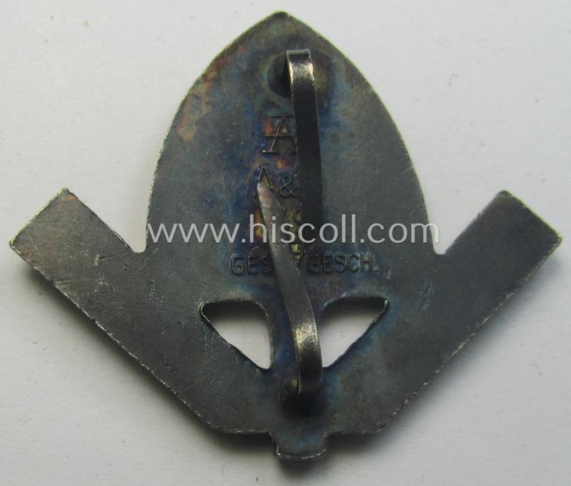 Luxuriously-styled, officers'-pattern RAD (ie. 'Reichsarbeitsdienst') cap-badge being a (double!) maker- (ie. 'AS'-) marked example