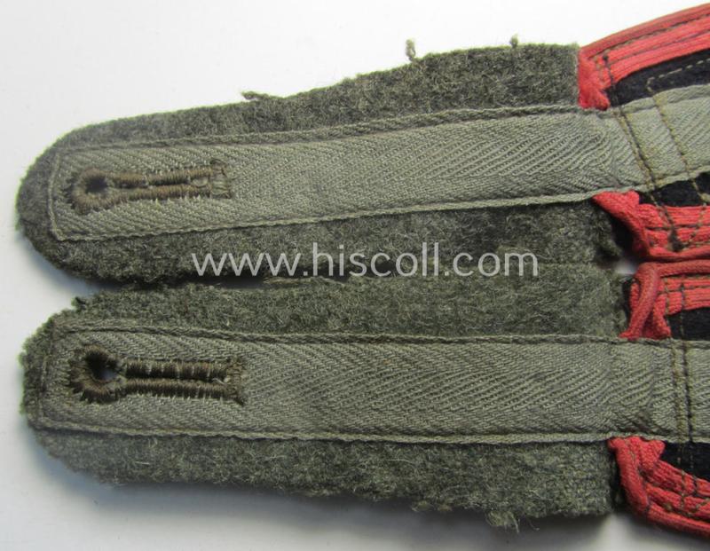 Fully matching, WH (Heeres) later-war period- (ie. 'simplified'- ie. 'M44'-pattern-) NCO-type shoulderstrap-pair (as was specifically intended to be used on the black-coloured, 'wrap-around'-styled Panzer-tunics: 'Feldwebel der Panzer-Trpn.'