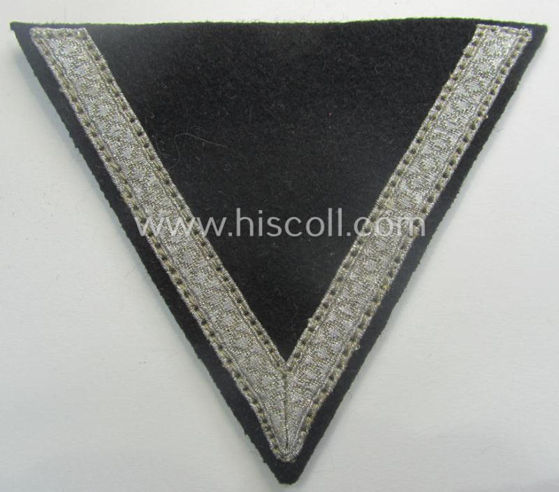 Waffen-SS- (ie. Heeres Panzer-) type 'Armwinkel' (or: rank-chevron) as executed on black-coloured wool as was intended for an: 'SS-Mann' (ie. 'Gefreiter')