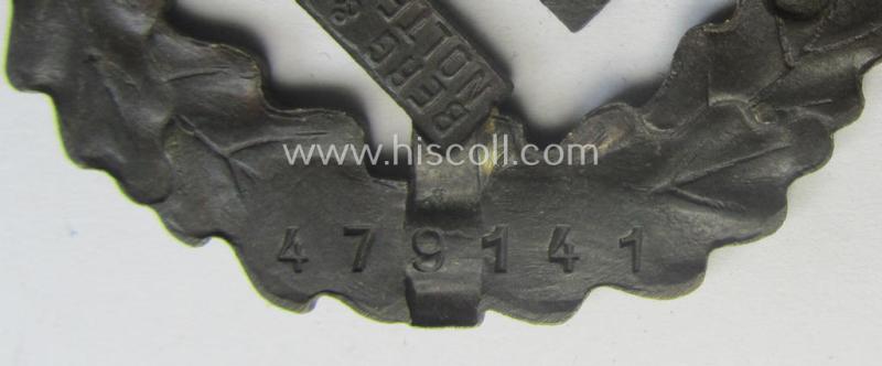 Darker-toned, 'SA-Sportabzeichen in Bronze' being a maker- (ie. 'Berg u. Nolte'-) marked example that shows the (unique) impressed bearers'-number: '479141'