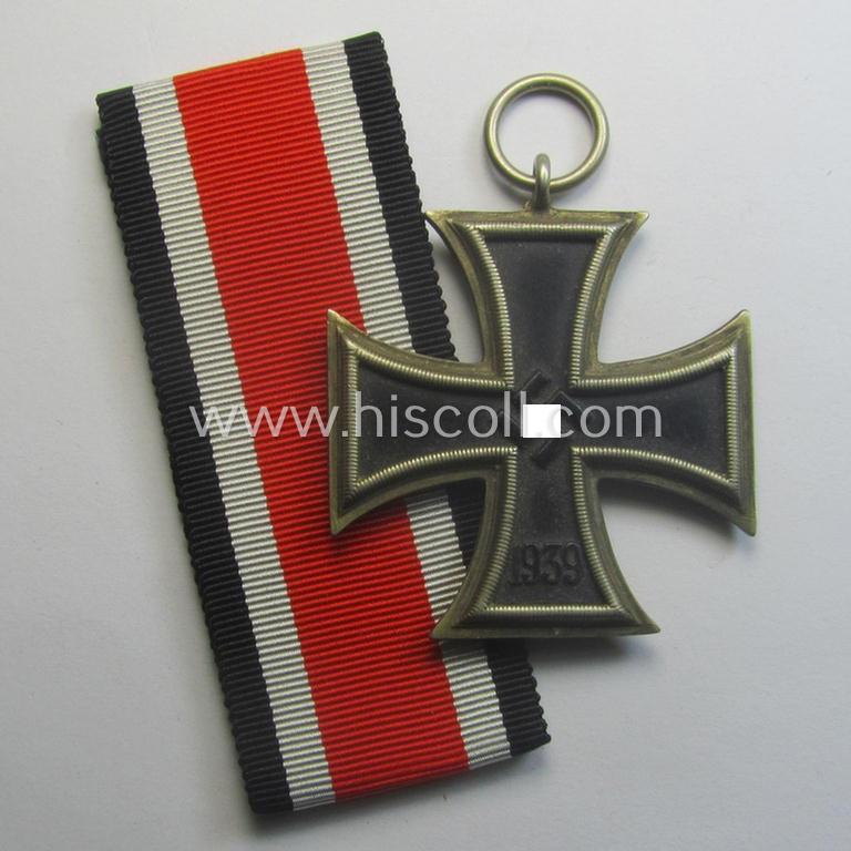 'Schinkel'-pattern 'Eisernes Kreuz 2. Klasse' by (I deem) the maker: 'Wilhelm Deumer'