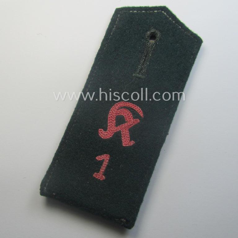 Single, early-period (ie. 'M36-pattern and/or pointed-styled), WH (Heeres) 'cyphered', EM-type shoulderstrap as was intended for a: 'Soldat des Kradschützen-Bataillons 1 der Pz.- u. Inf.-Div.'